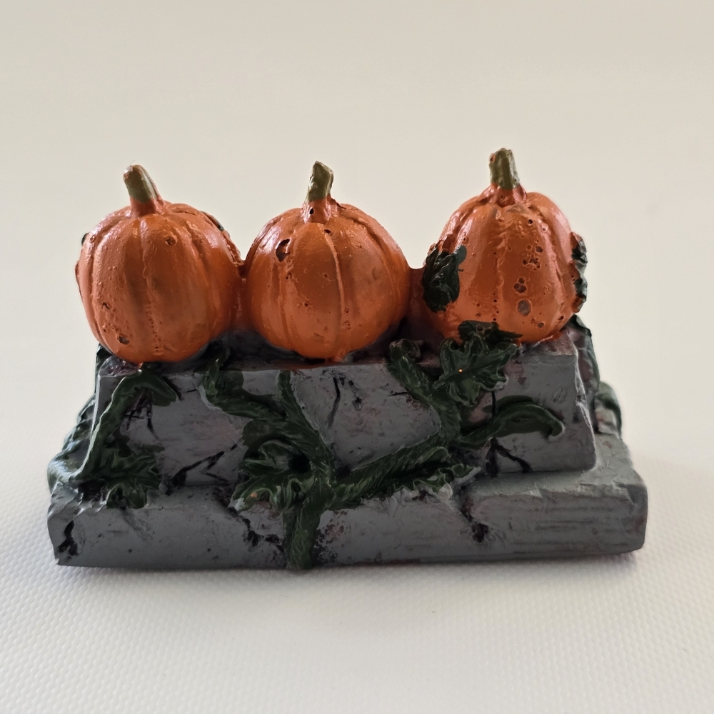 Lemax Spooky Town Evil Pumpkins Village Accessory 44750 Halloween Decor - Picture 4 of 5